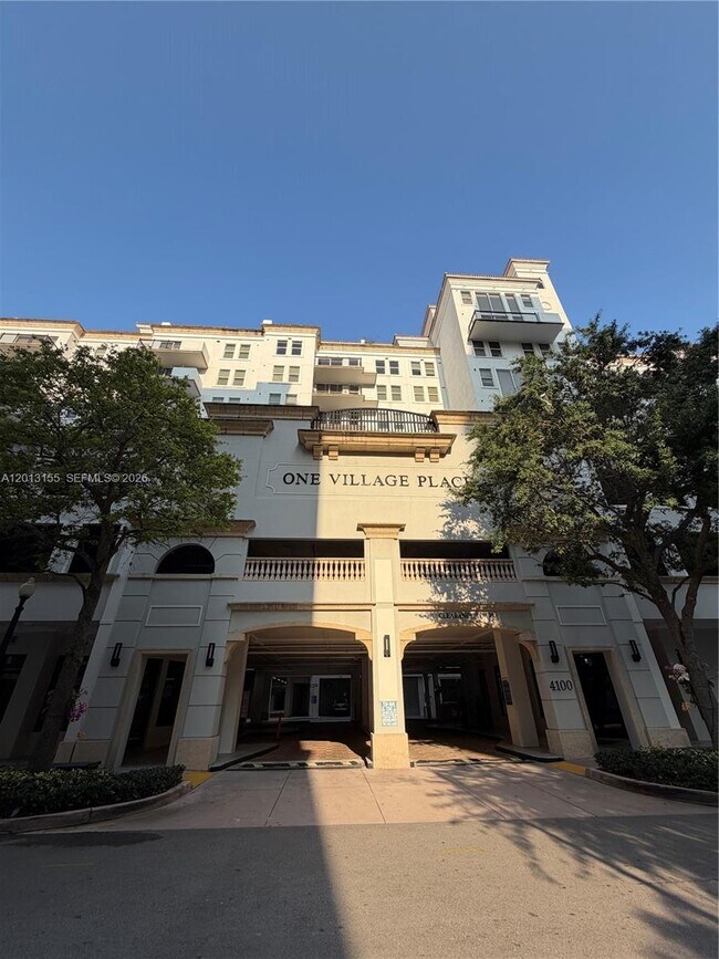 Building Photo - 4100 Salzedo St