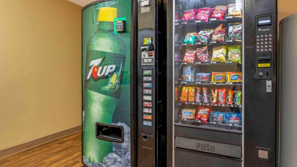 Building Photo - 9750 Lake Shore Dr E