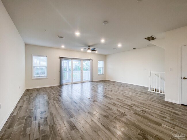 Building Photo - 14545 Salt Meadow Dr