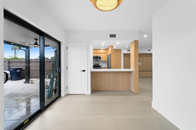 Building Photo - 11089 SW 69th Terrace