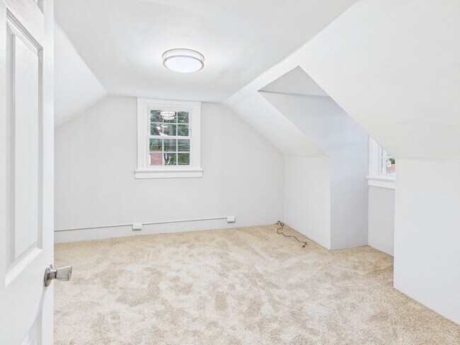 Building Photo - 100 Mardick Rd