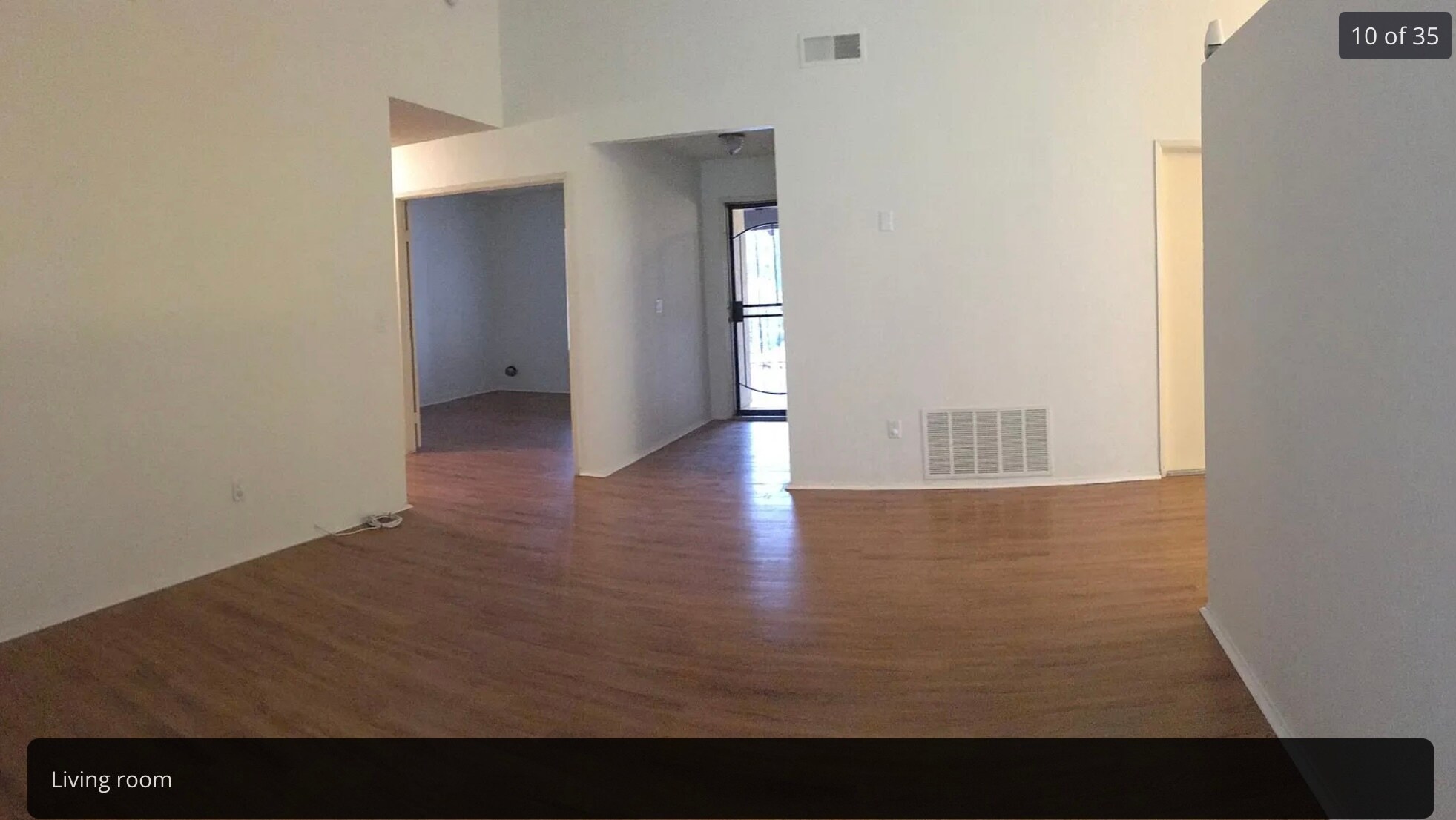 Entry and first bedroom - 10431 Santana St