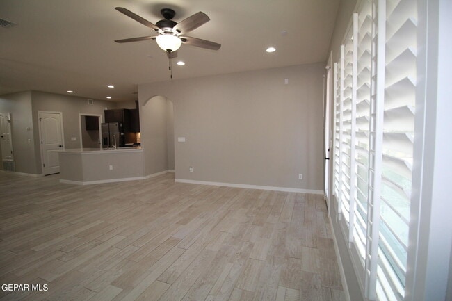 Building Photo - 509 Cedarwood Ave