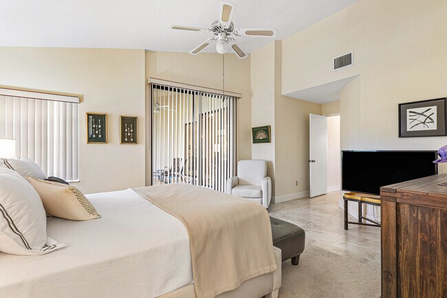 Master - 7205 Sweetbay Ct