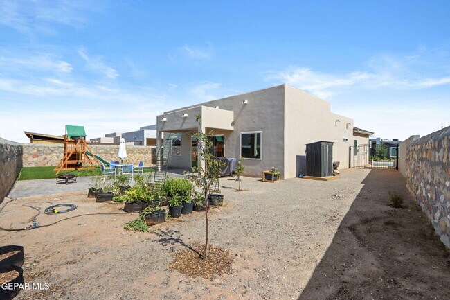 Building Photo - 12364 Desert Dove Ave