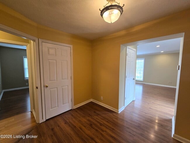 Building Photo - 2405 Blankenbaker Rd