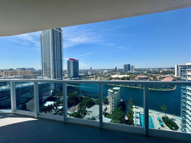 Building Photo - 3800 S Ocean Dr