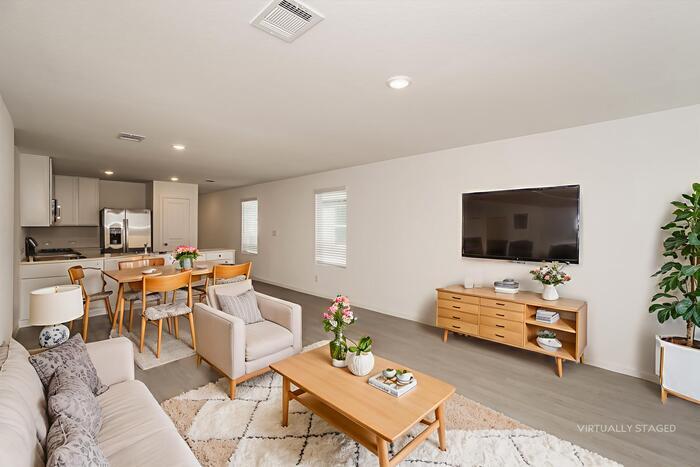 Building Photo - 606 Layne Overlook