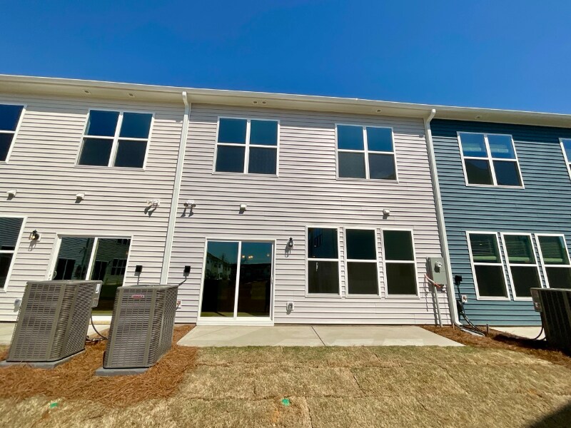 Building Photo - 27 Pansy Pk