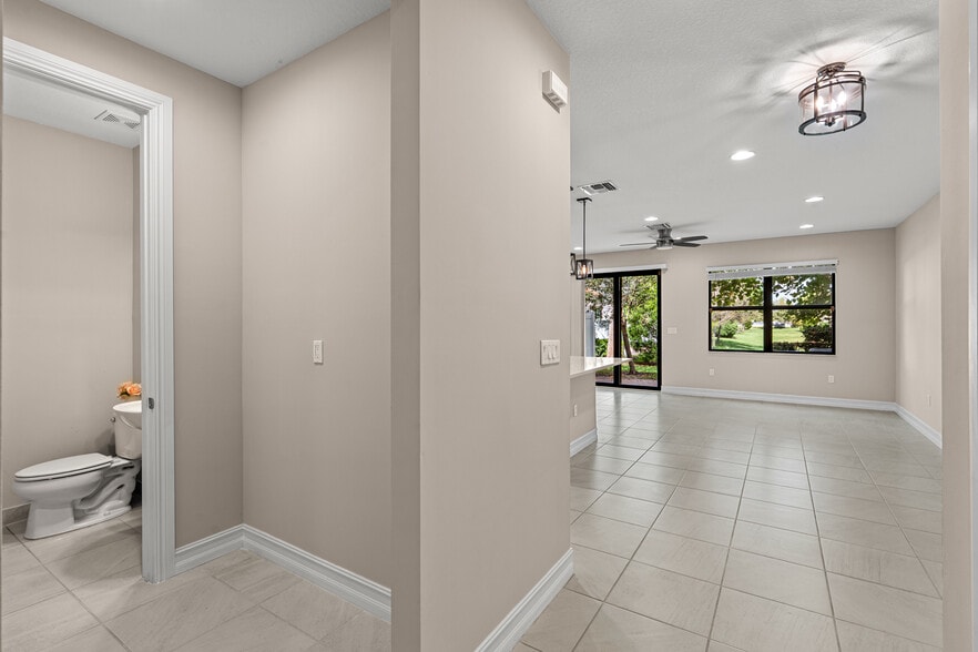 Building Photo - 10103 Akenside Dr