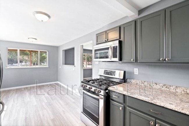 Building Photo - 2880 Harrison St