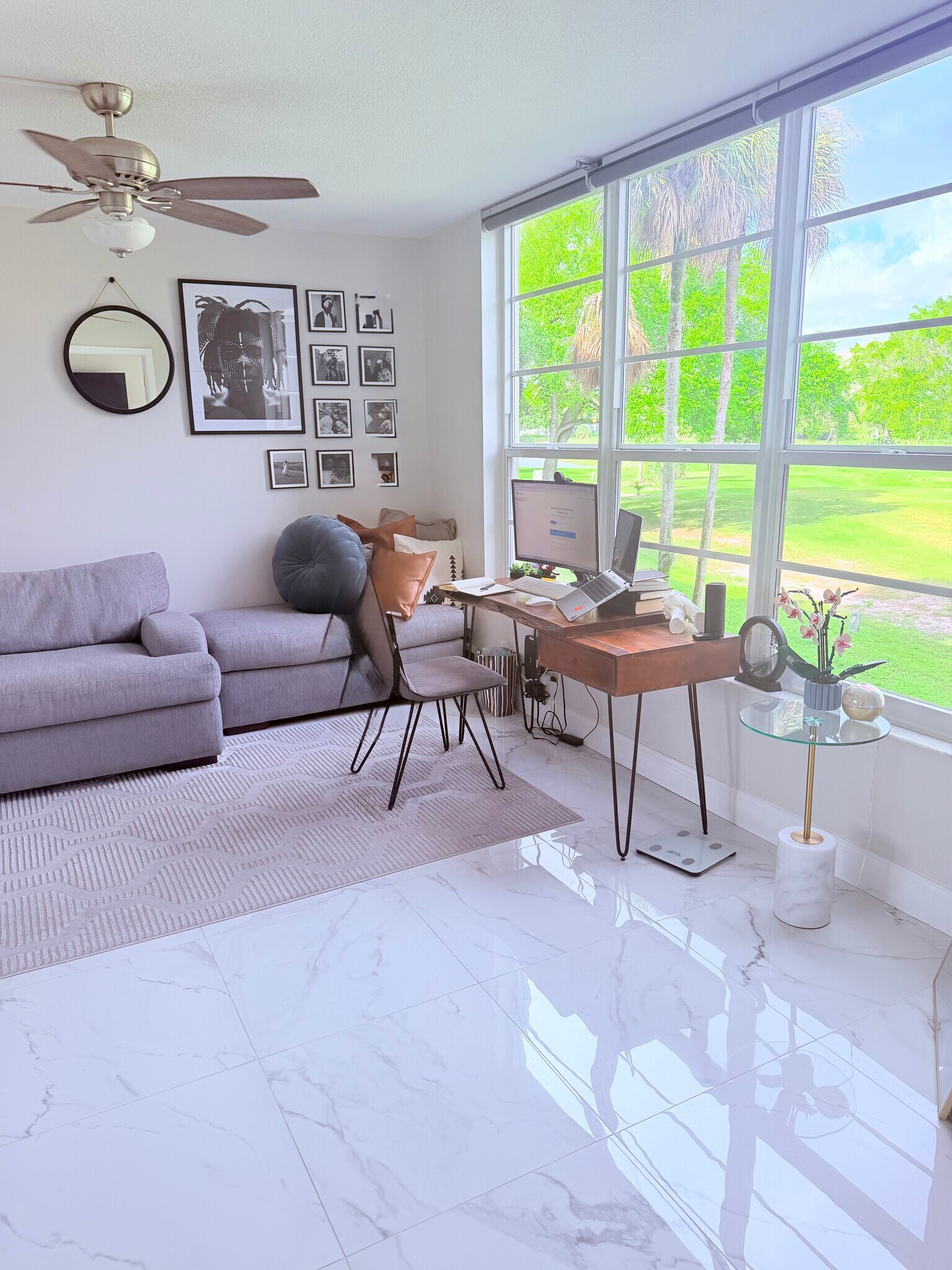 Building Photo - 545 Oaks Ln