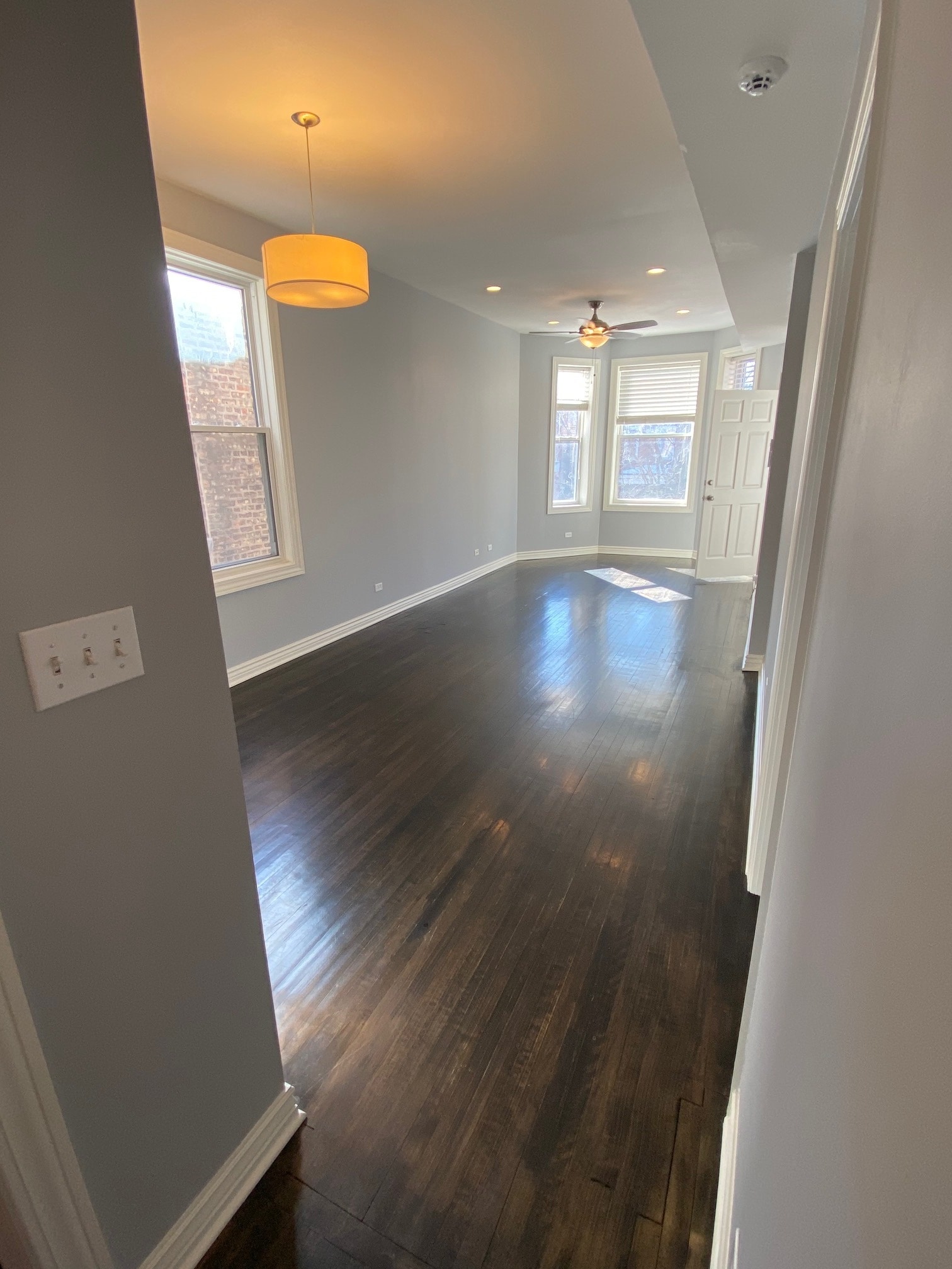 Building Photo - 1646 W Olive Ave