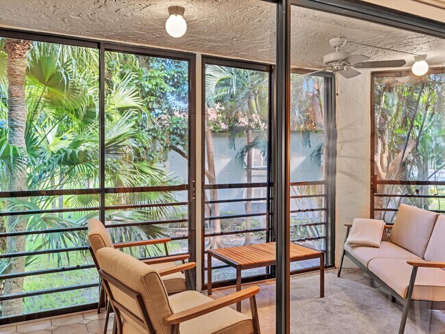 Building Photo - 10143 Mangrove Dr