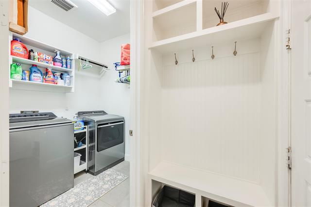 Building Photo - 14404 Home Trl