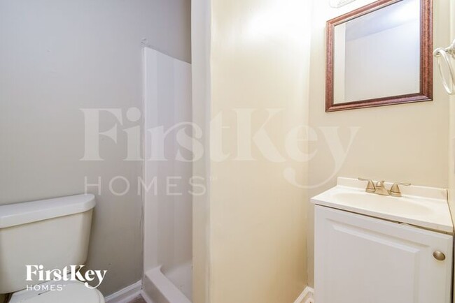 Building Photo - 8277 Dunellen Ln
