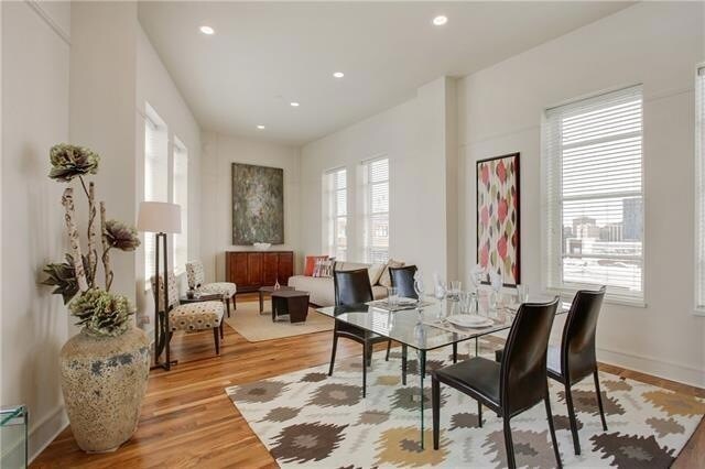 Building Photo - 833 Howard Ave