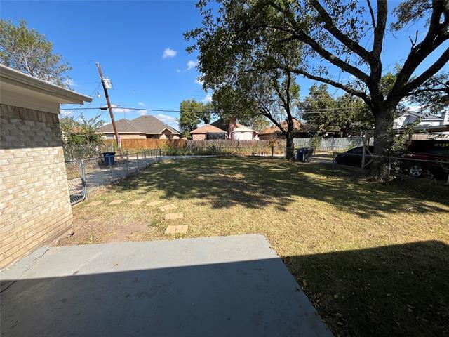 Building Photo - 10037 Hymie Cir