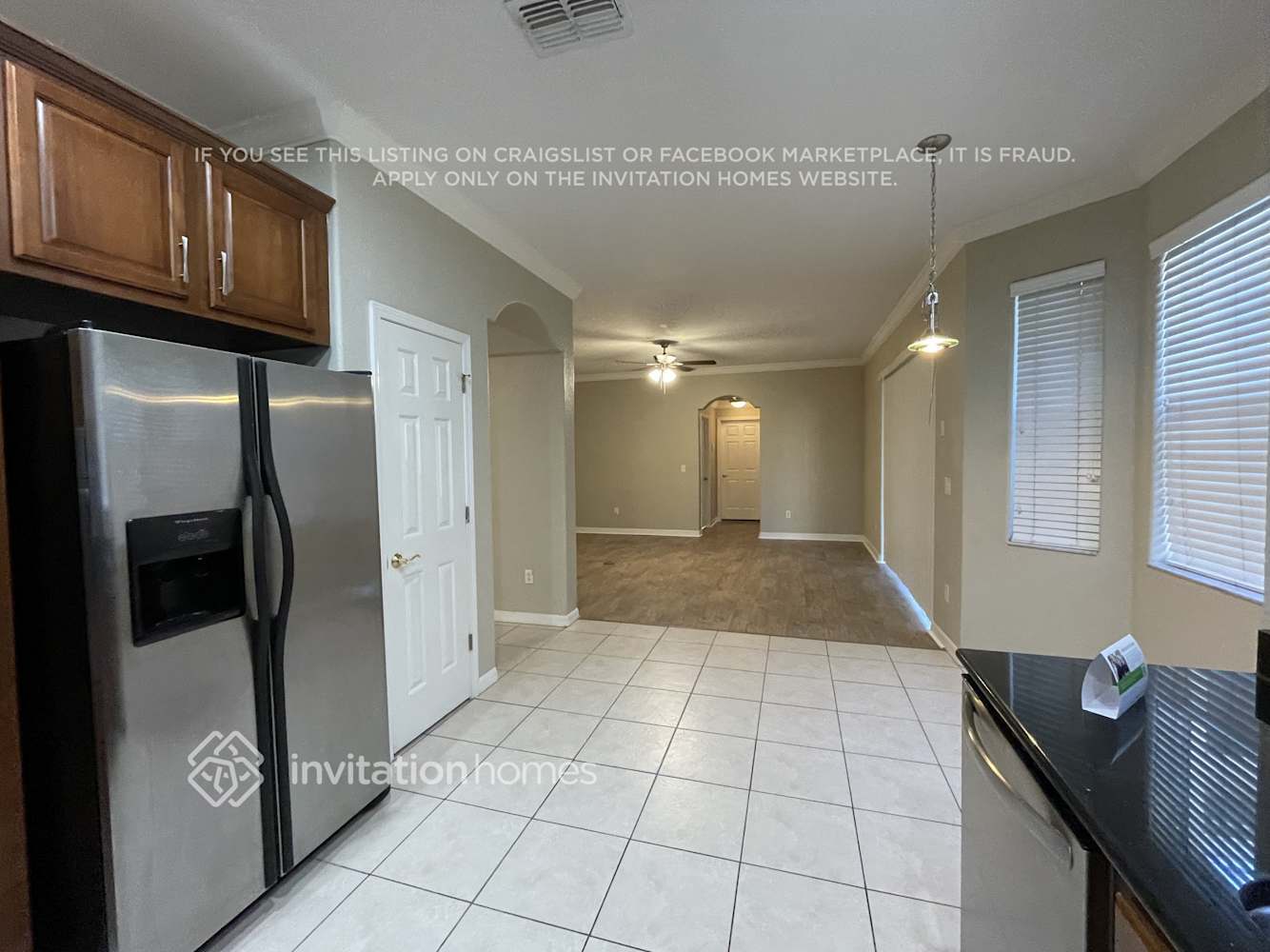 Building Photo - 10448 Deerberry Dr