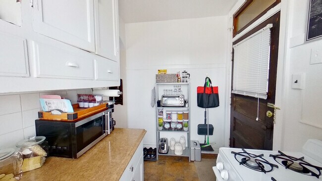 Building Photo - 6813 21st St