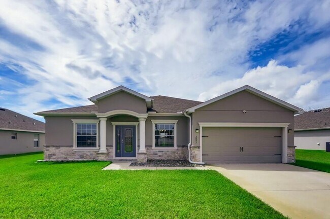 Primary Photo - 4 Bedroom 3 Bath Waterfront Home in Gramercy Farms for RENT!