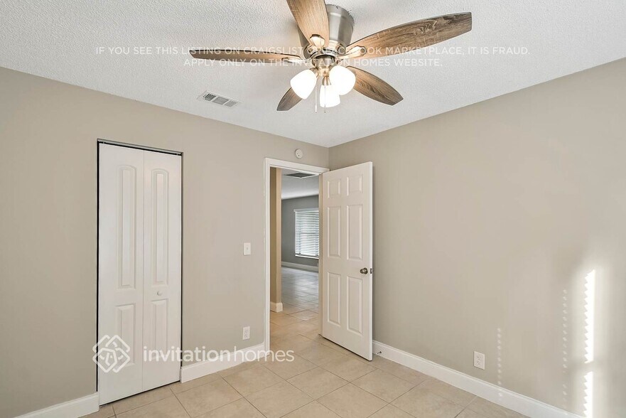 Building Photo - 5796 Aurora Ct