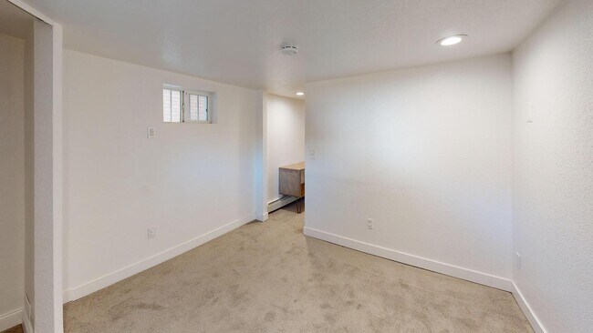 Building Photo - Stylish Governors' Park 1 bed/1 bath apartment near Cherry Creek Trail