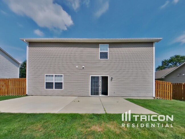 Building Photo - 176 Heartwood Hill