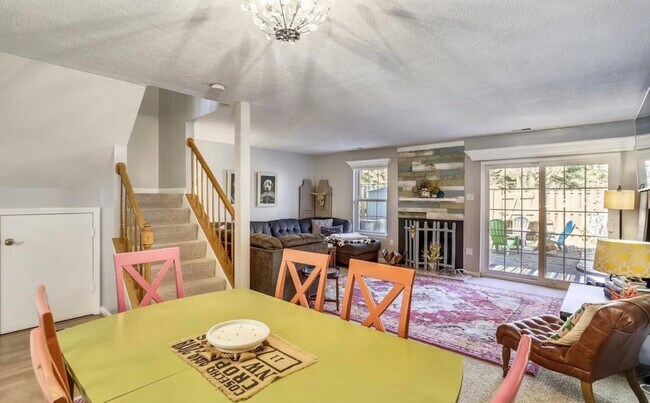 Building Photo - 980 Breakwater Dr