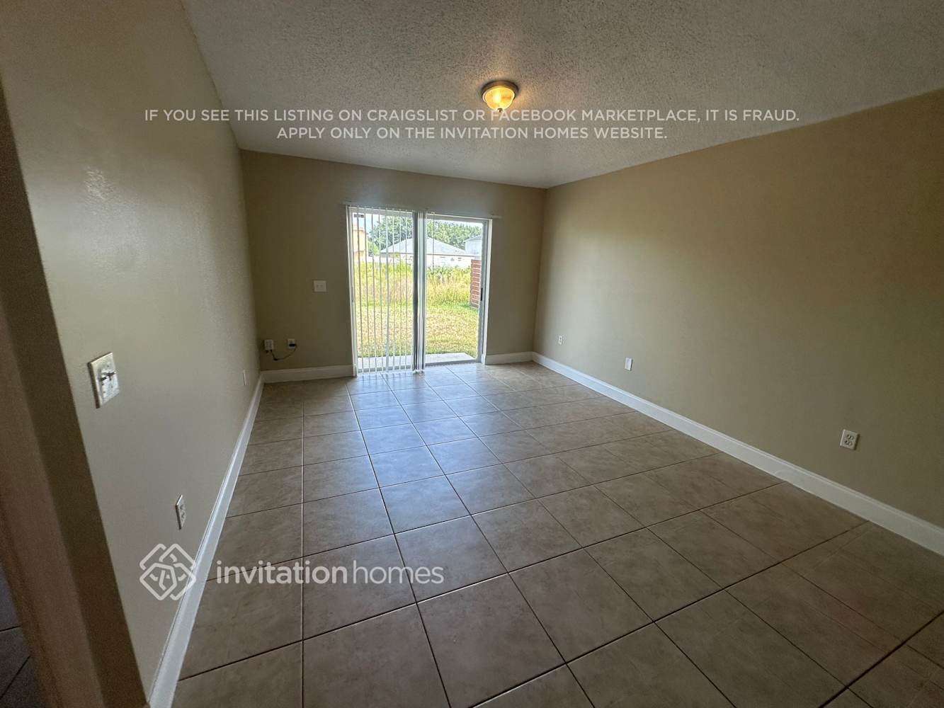 Building Photo - 4633 Willamette Cir