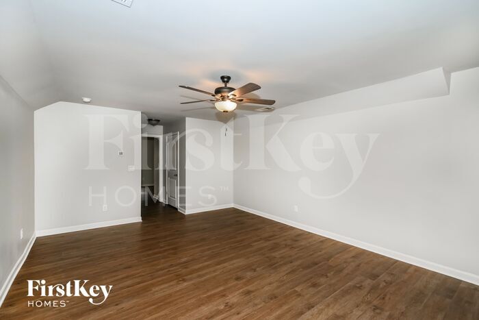 Building Photo - 1020 Creekhead Dr