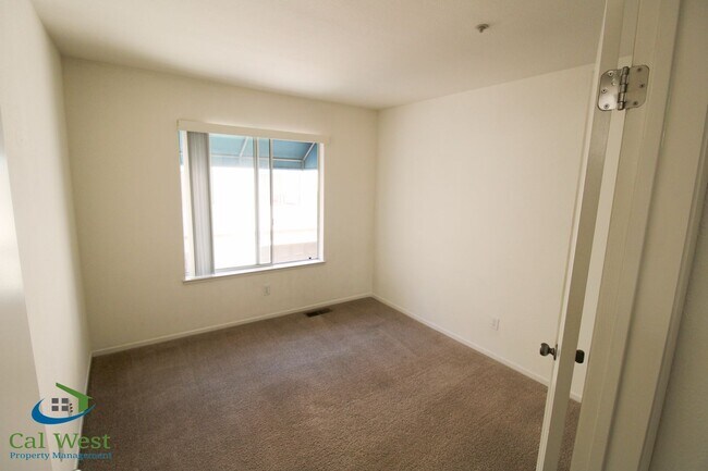 Building Photo - Galleria - Lease Up
