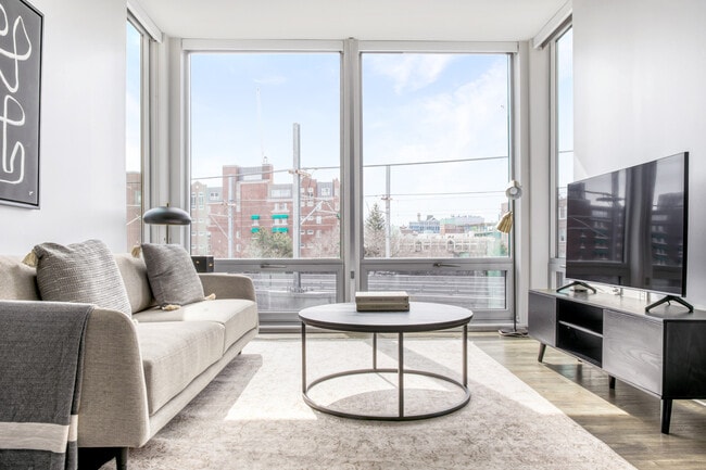 Building Photo - 2 Leighton St