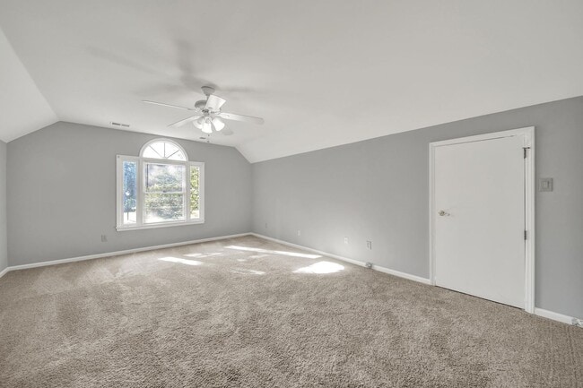 Building Photo - Charming home in South Charlotte