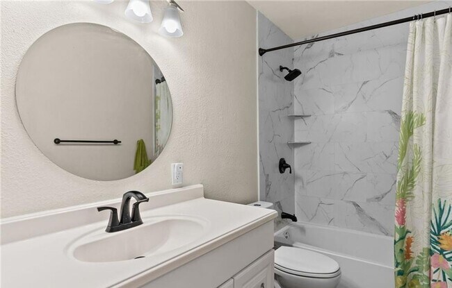 Building Photo - Cute 3-bedroom 2-bathroom house in Cove!