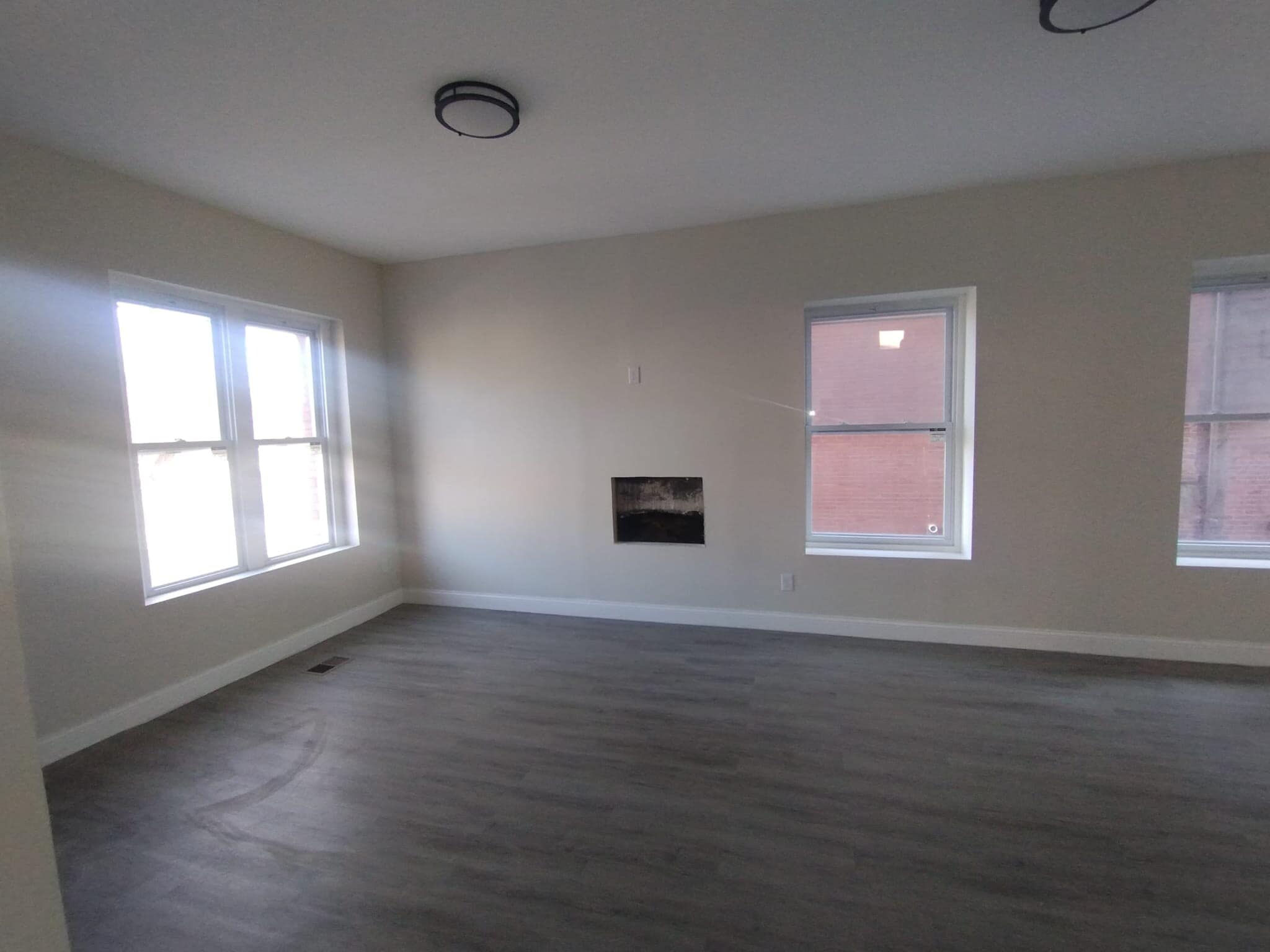 Building Photo - 2323 Patterson Ave