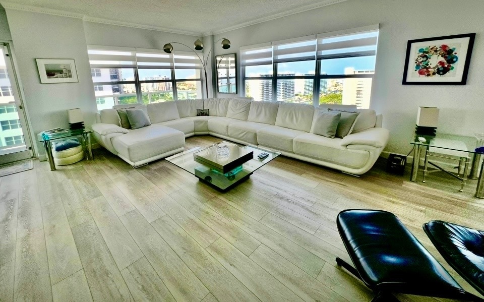 Building Photo - 3550 Galt Ocean Dr