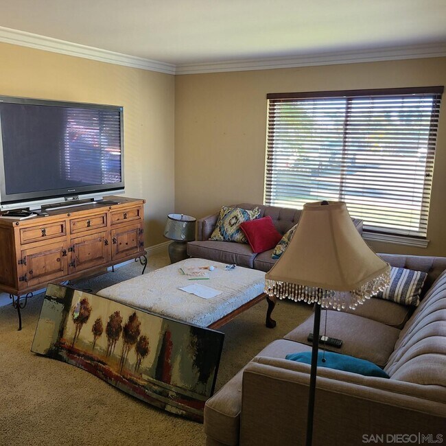 Building Photo - 1610 Valencia Ct