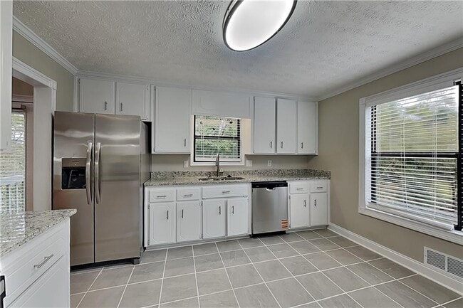 Building Photo - 1105 Tom Ln