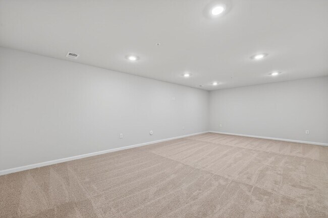 Building Photo - 462 Herringbone Wy