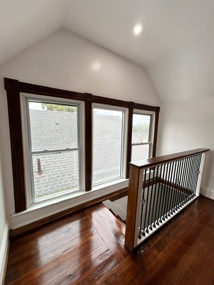 Building Photo - 3324 Spokane Ave