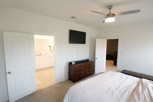 Building Photo - 1303 Lucciola Ln
