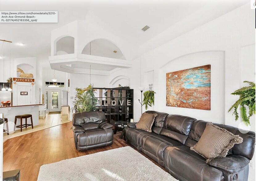 living room - 3220 Galty Cir