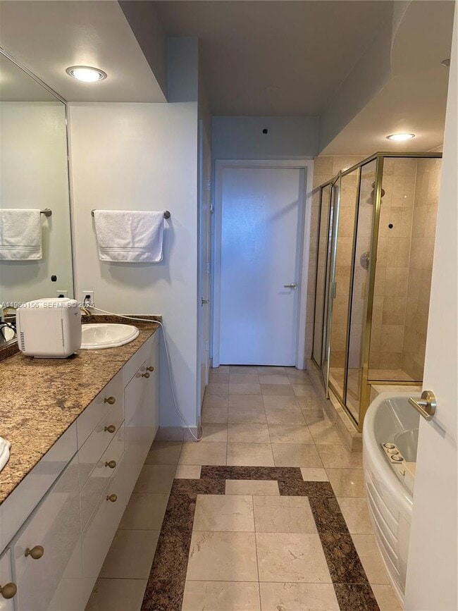 Building Photo - 19111 Collins Ave