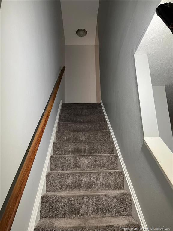 Building Photo - 5725 Aftonshire Dr