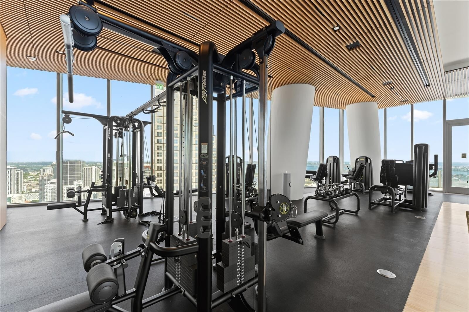 Building Photo - 300 Biscayne Boulevard Way