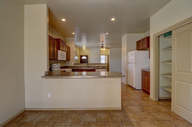 Building Photo - 4987 Wendall Rd