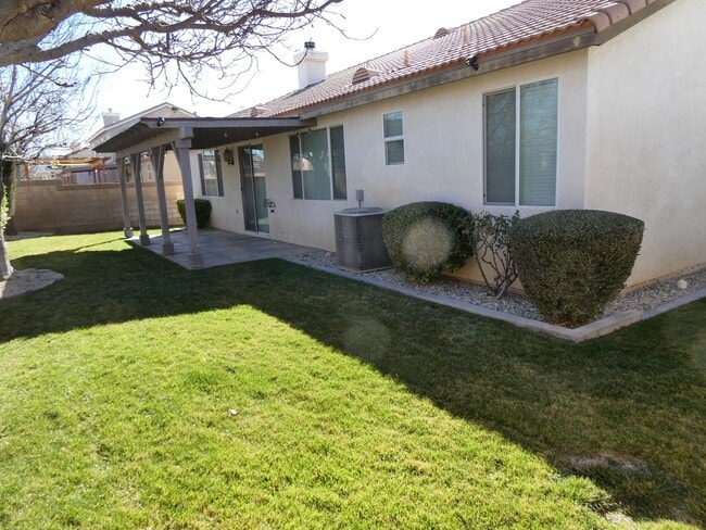 Building Photo - Charming 4-Bedroom Single-Story Home in Lancaster!