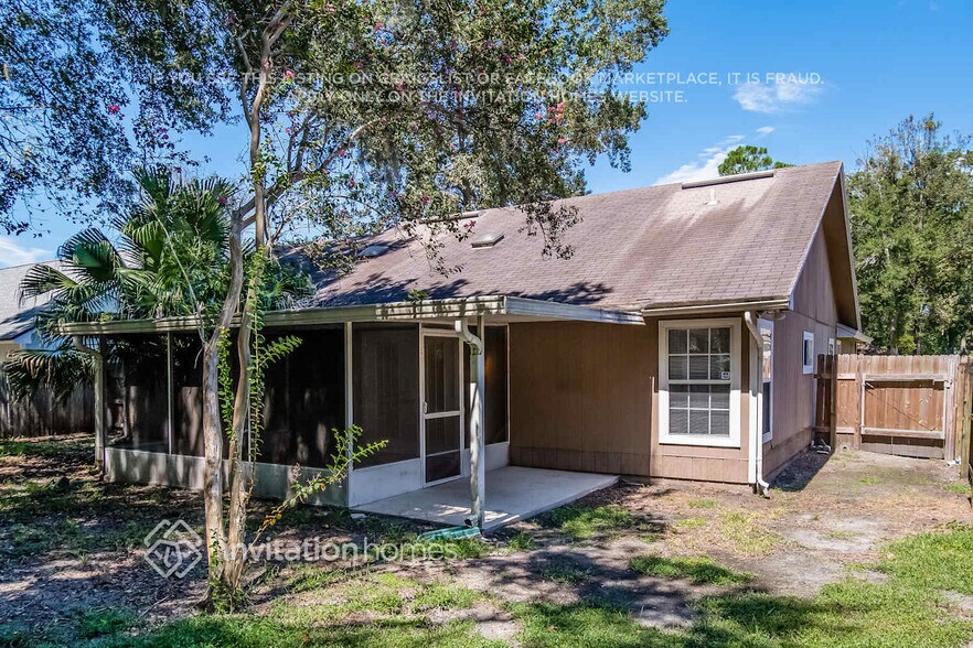 Building Photo - 8258 Lakemont Dr