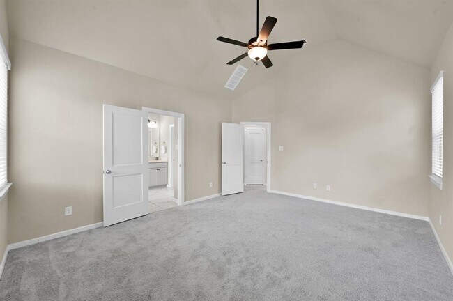 Building Photo - 308 N Spotted Fern Dr